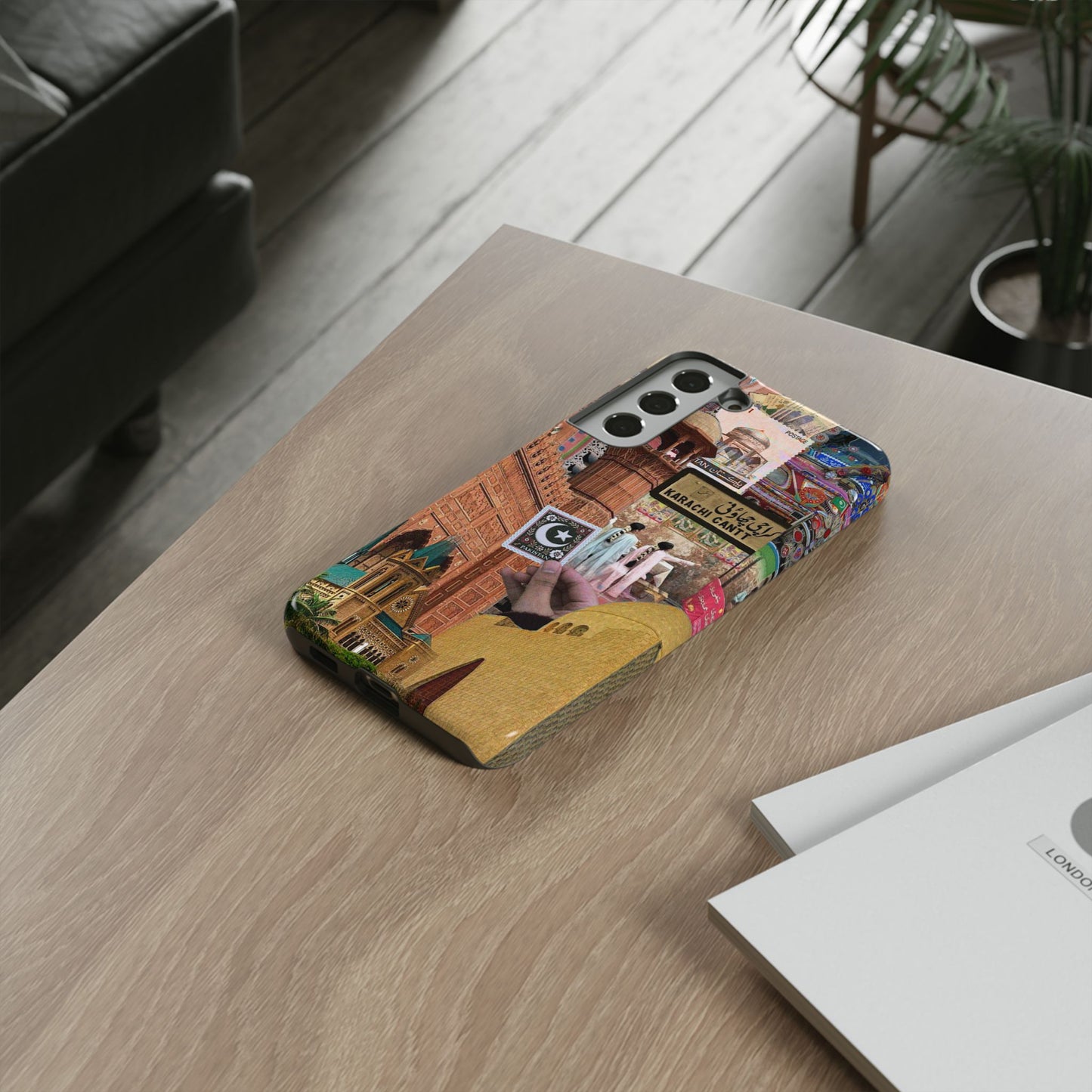 Postcard from Karachi – The City of Lights Phone Case