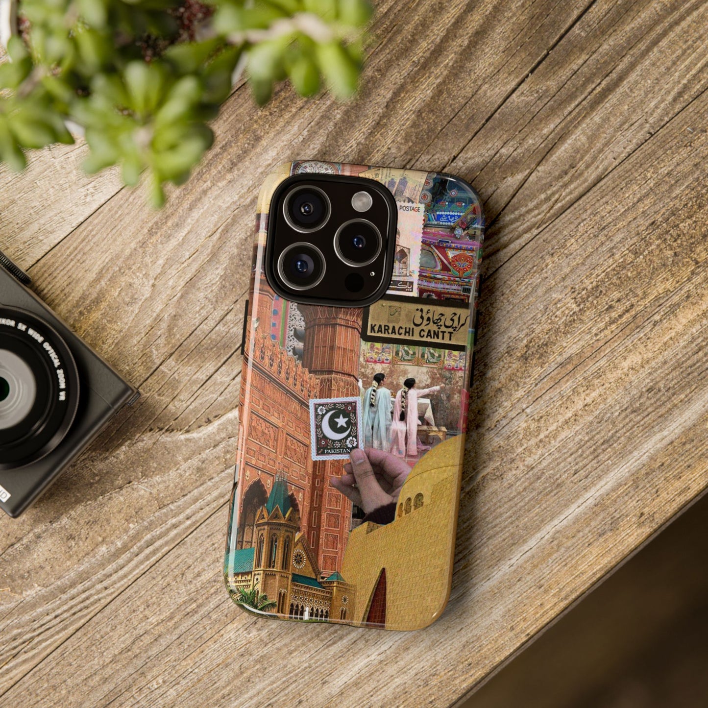 Postcard from Karachi – The City of Lights Phone Case