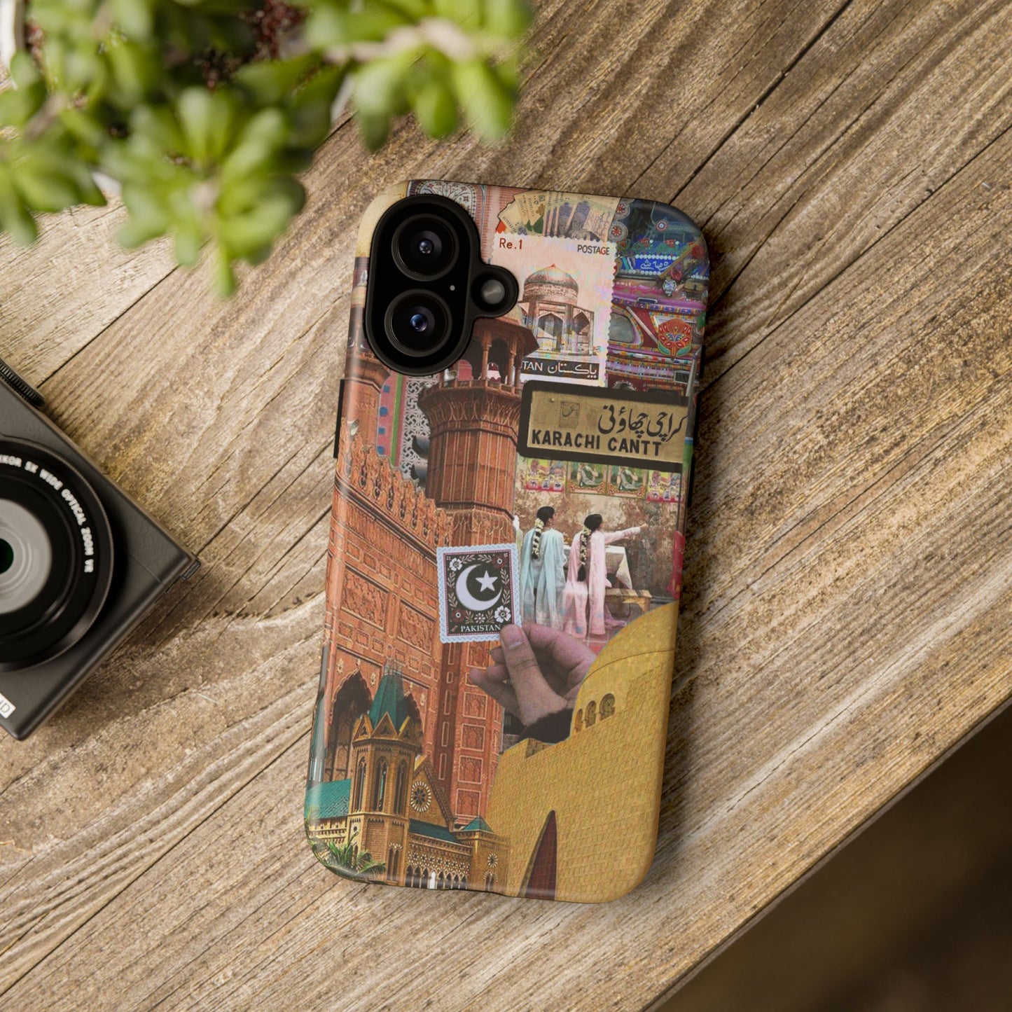 Postcard from Karachi – The City of Lights Phone Case