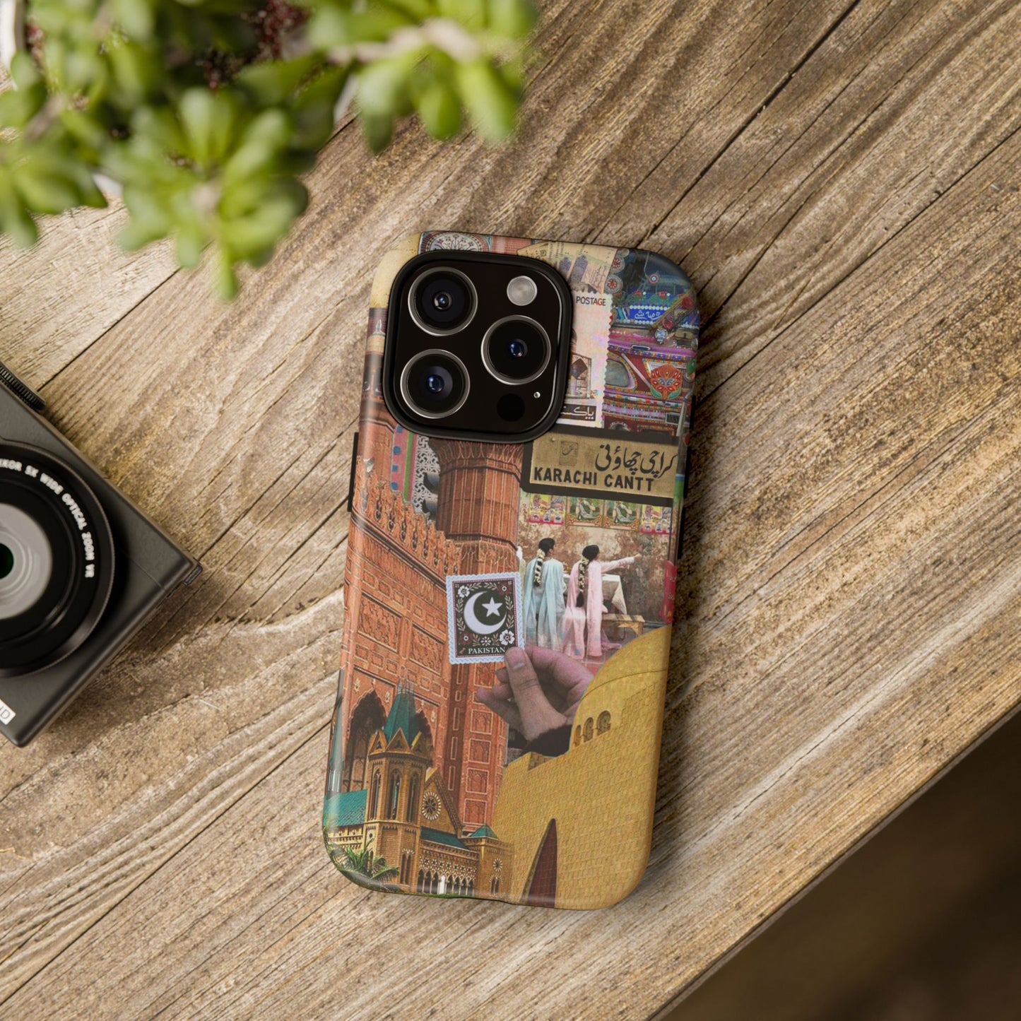 Postcard from Karachi – The City of Lights Phone Case
