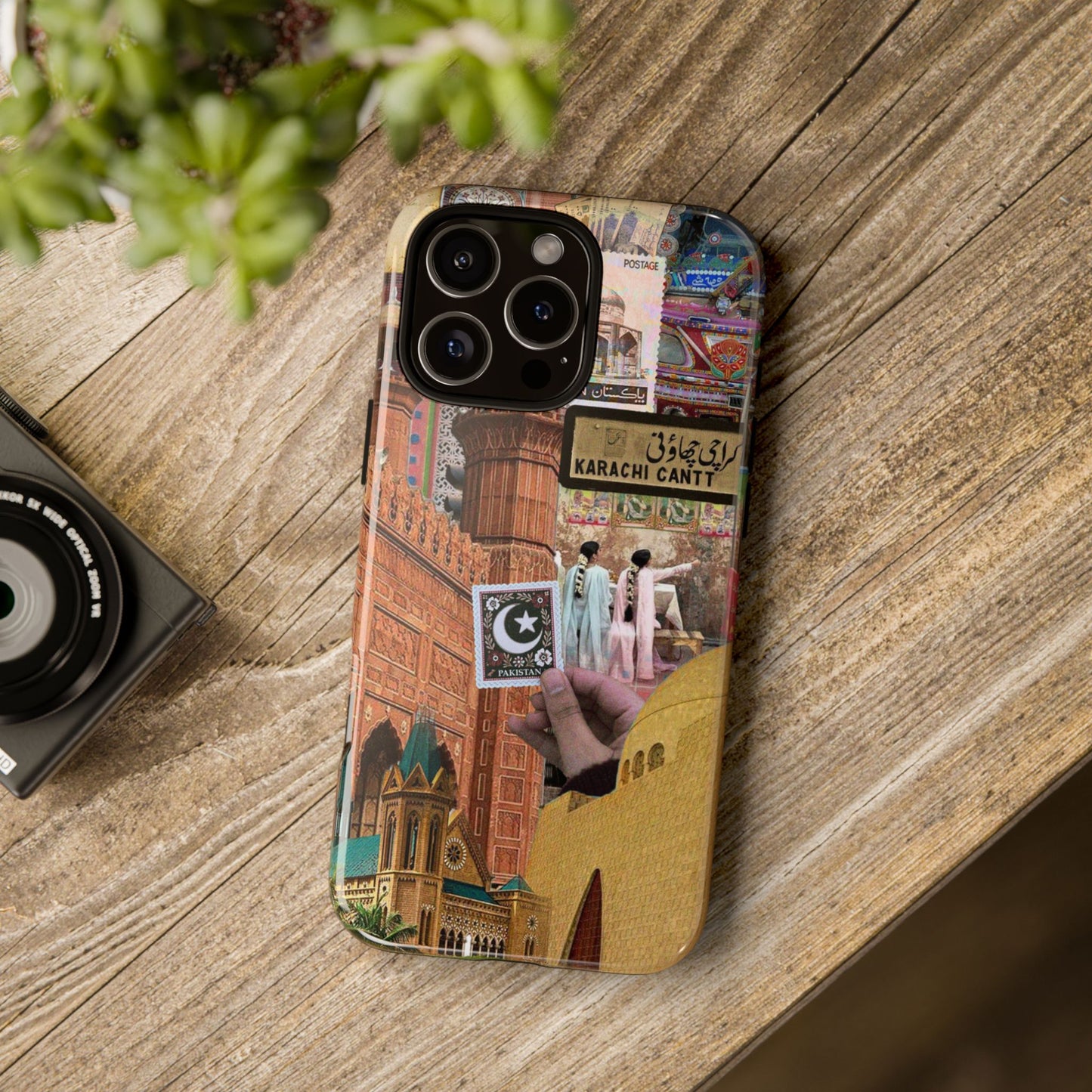 Postcard from Karachi – The City of Lights Phone Case